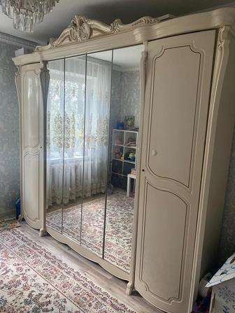 Продам 6 дверный шкаф