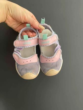 Продам сандали