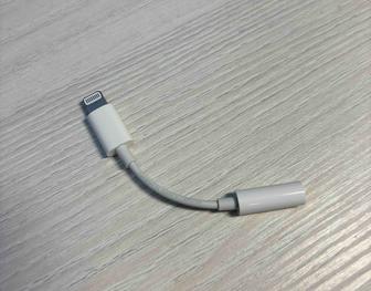 Переходник Apple Lightning - 3.5 mm jack 0.1 м