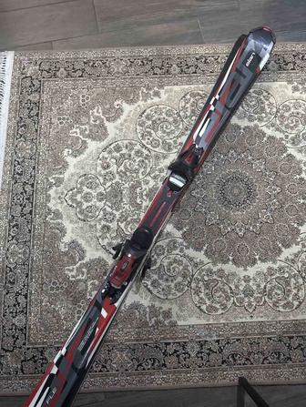 Лыжи и ботинки