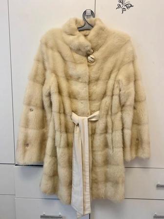 Норковая шуба в идеальном состоянии