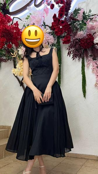 Продам платье черное