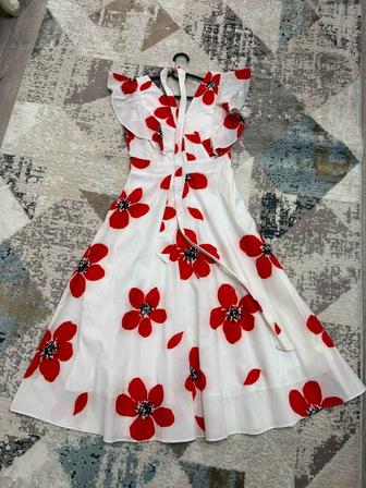 Платье продам