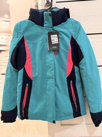 Продам костюм новый