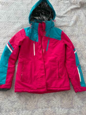 Продам женский зимний комбинезон