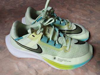 Кроссовки бу Nike37