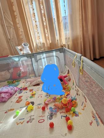 Продам манеж для малышей б/у