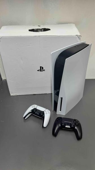 Playstation 5, 2 джойстика и игры