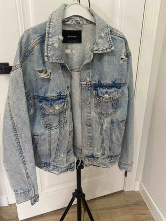 Джинсовка от Stradivarius