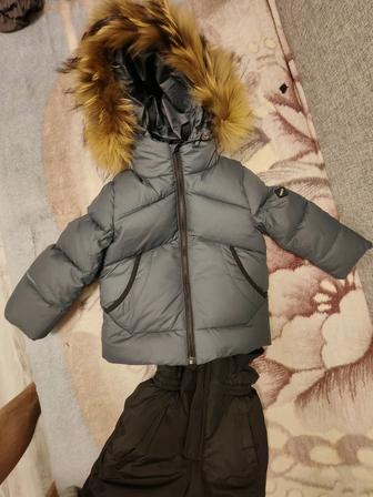 Продам детскую куртку