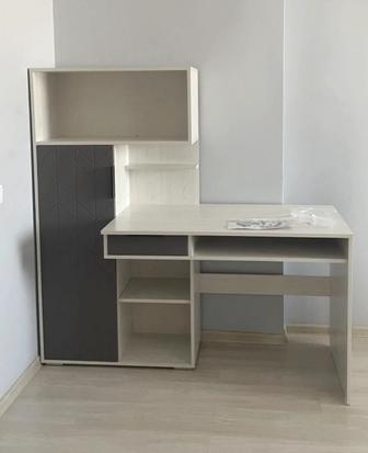 Продам стол письменный ( компьютерный)