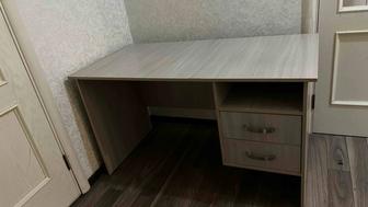 Продам стол