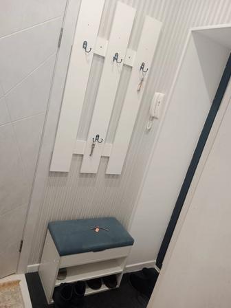 Продам тумба с вешалки