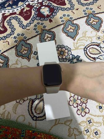 Продается Apple Watch SE 40mm