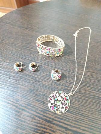 Комплект бижутерии, продам