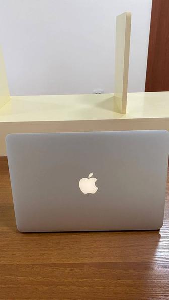 MacBook Pro 13 (Model 11,1)