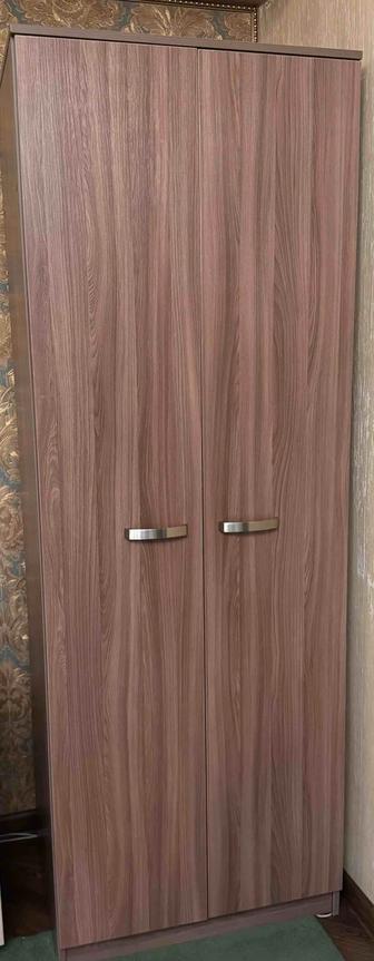 Продаю мебель (3 шкафа), самовывоз