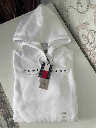 Продаю толстовку Tommy Hilfiger оригинал