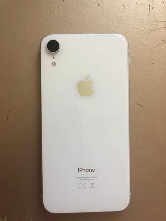 Продам телефон iPhone