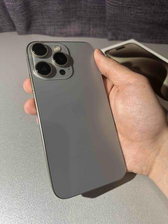 Продам iPhone 15 Pro (XR) 256 гб идеал срочно!