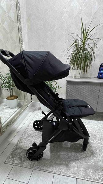 Прогулочная коляска EASYWALKER