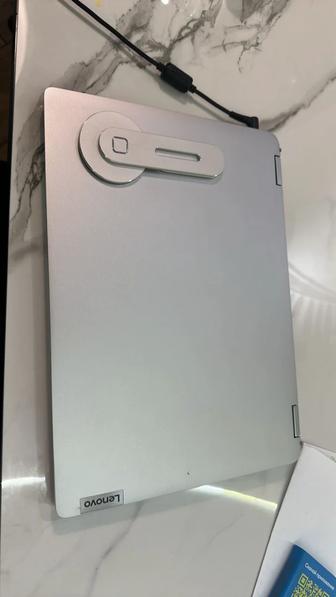 Продаю ноутбук LENOVA сенсорный