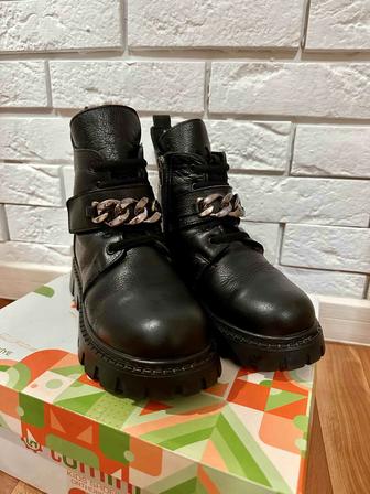 Продаю зимние сапоги на девочку