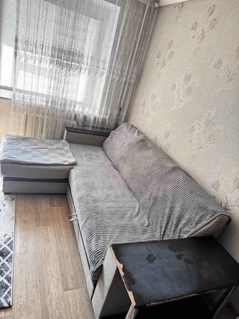 Отдам диван