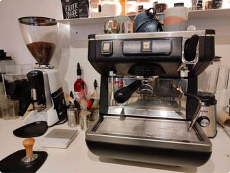 Кофемашина Nuova Simonelli Appia Life