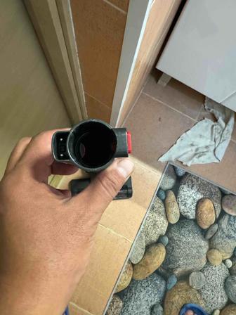 Продается телескопическая труба и щетка для пылесоса в хорошем состоянии.