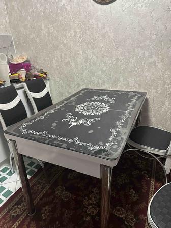 кухонный стол