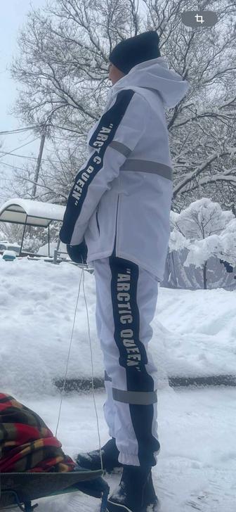 Зимний горнолыжный костюм