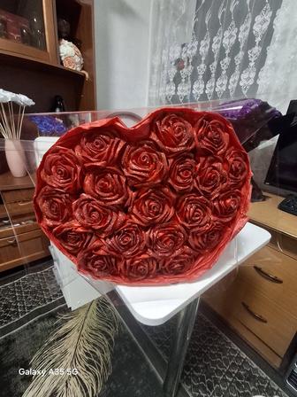 Букет-сердце из красных роз