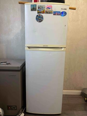 Продам холодильник на запчасти