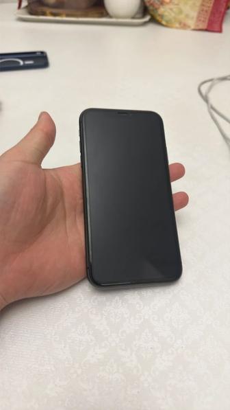 Продам Айфон 11