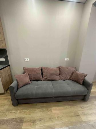 Продам диван 2.20 в хорошем состоянии