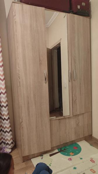 Продам шифоньер