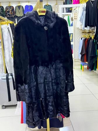 Продам норковую шубу