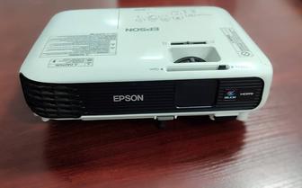 Проектор Epson eb-s04.