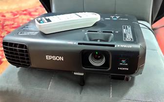 Проектор Epson eb-s03.