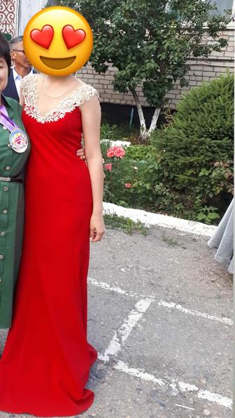 Вечернее платье