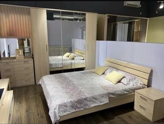 Срочно продам спальный гарнитур!