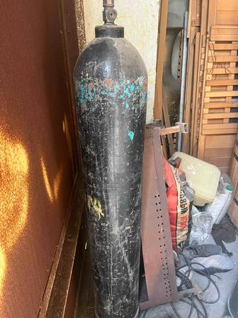 Продам кислородный баллон