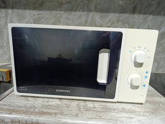 Микроволновая печь