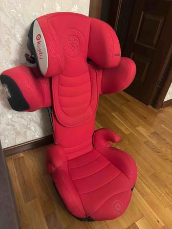 Детское автокресло Kiddy Cruiserfix 3 отличное состояние!
