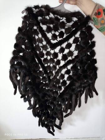 Из норки шаль