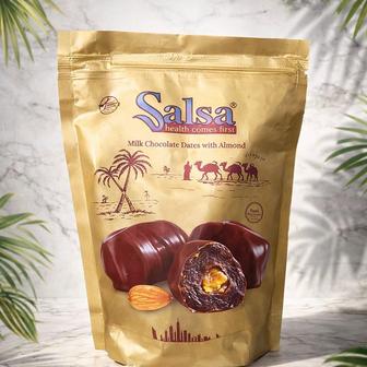 Финики с миндалем в шоколаде