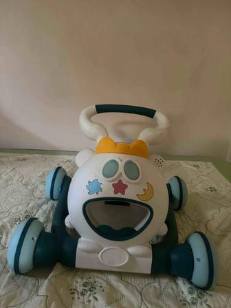 Ходунок толкатель. Первые шаги.