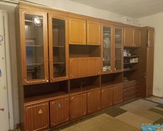 Стенка для гостиной продам срочно