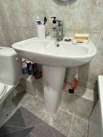 Продается раковина б/у в хорошем состоянии